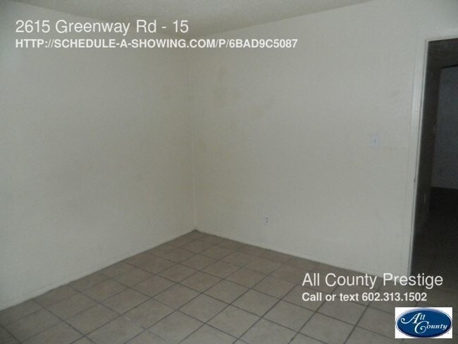 Building Photo - 2615 E Greenway Rd