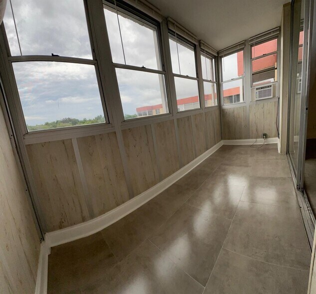 Building Photo - 406 NW 68th Ave