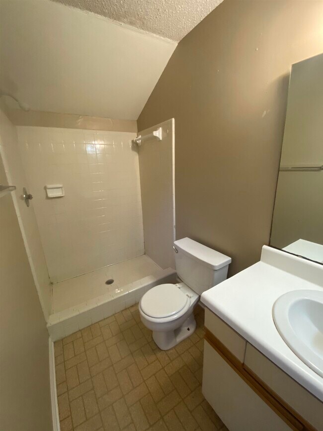 Building Photo - 2447 Talco Hills Dr