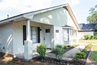 Building Photo - 3213 Heatherwood Dr