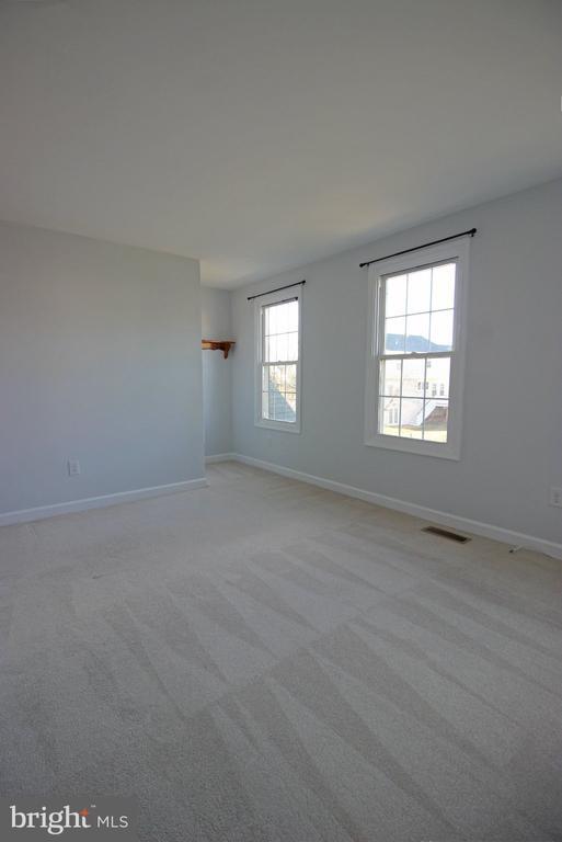 Building Photo - 13111 Willoughby Newton Dr