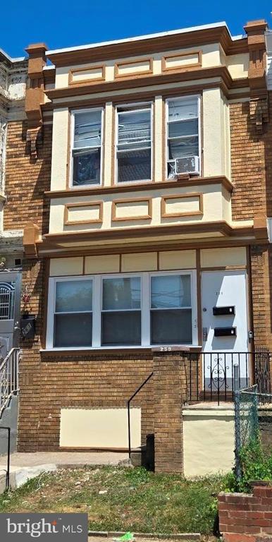 Building Photo - 259 W Ruscomb St