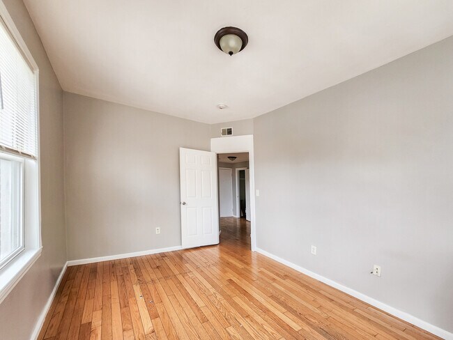 Building Photo - 117 Townsend St