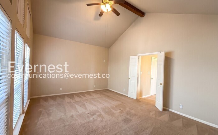 Building Photo - 3103 Hazy Park Dr