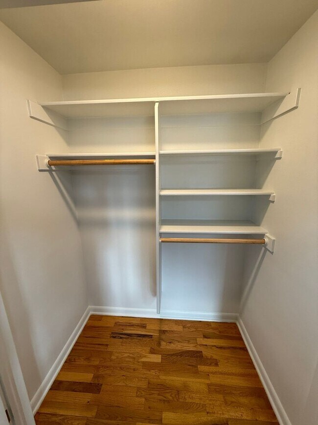 Building Photo - 1330-1334 SW 8th Ave Triplex/crema102-626