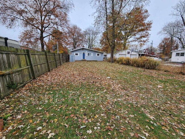 Primary Photo - 1845 N 24th St