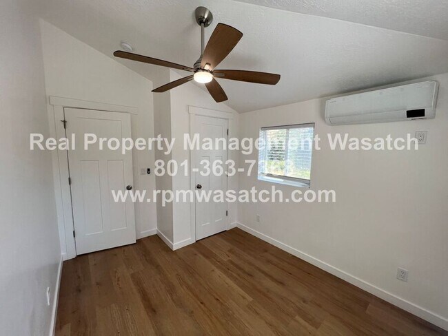 Building Photo - 1388 Country Ln