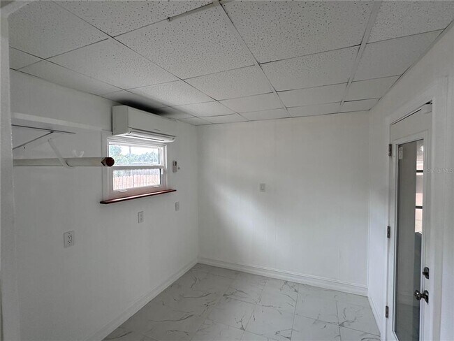 Building Photo - 10659 108th St N