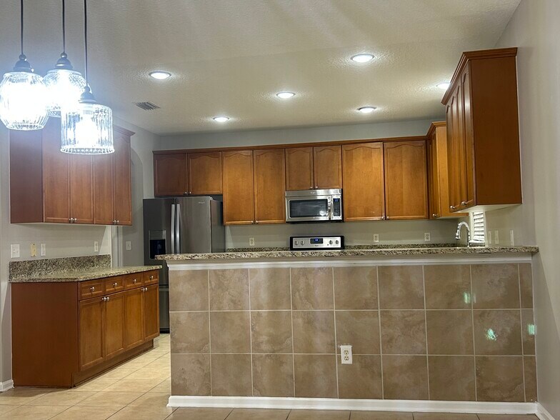 Kitchen - 269 Porta Rosa Cir