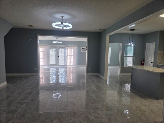 Building Photo - 9526 Heflin Colony Dr