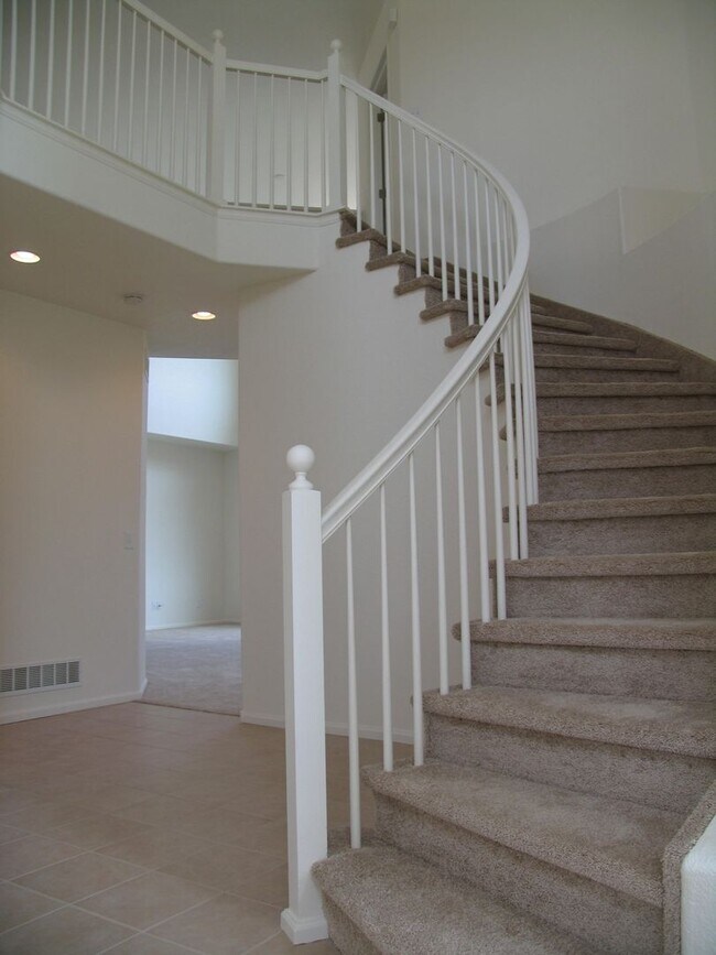 Building Photo - Gorgeous home available for rent