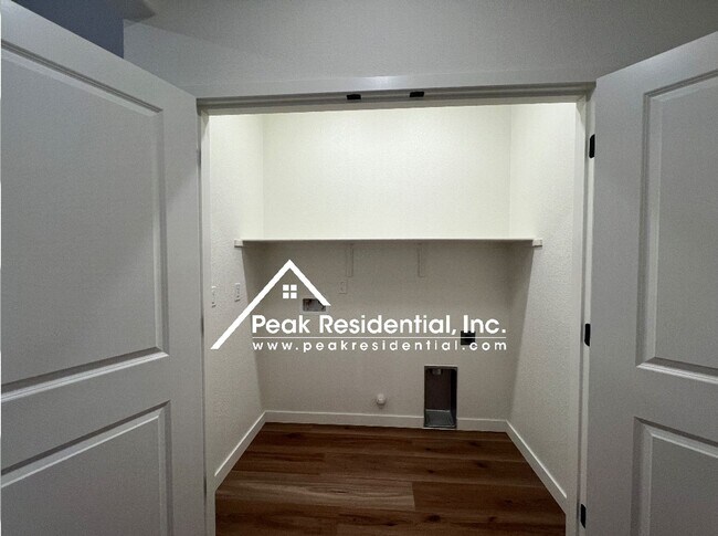 Building Photo - New Elk Grove 3bd/2ba Home near Big Horn & Poppyridge Rd