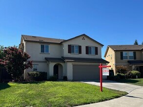 Building Photo - Stockton 4 Bedroom 2.5 Bathroom Home.