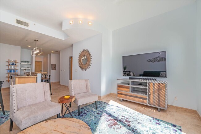 Building Photo - 9420 Seawall Blvd