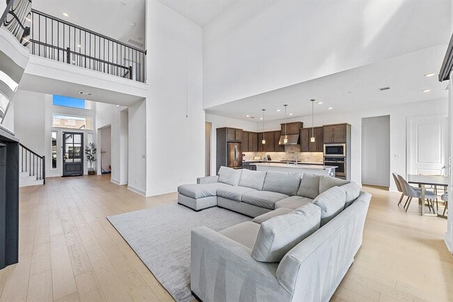 Building Photo - 2905 Canto Trce