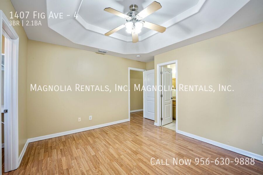 Building Photo - 1407 W Fig Ave