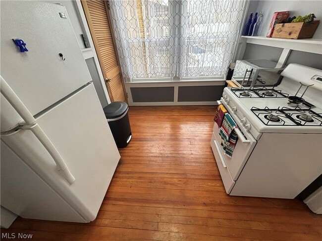 Building Photo - 1671 Lincoln Ave