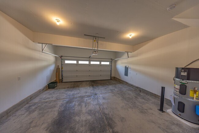 Building Photo - 4255 S Waters Edge Wy