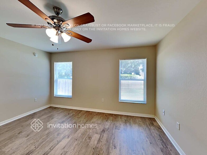 Building Photo - 8734 Pebblebrooke Way