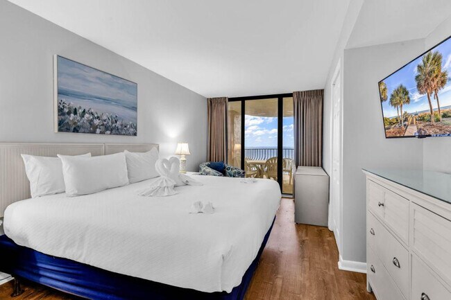 Building Photo - 2500 N Ocean Blvd