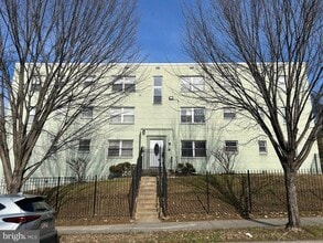 Building Photo - 4800 C St SE