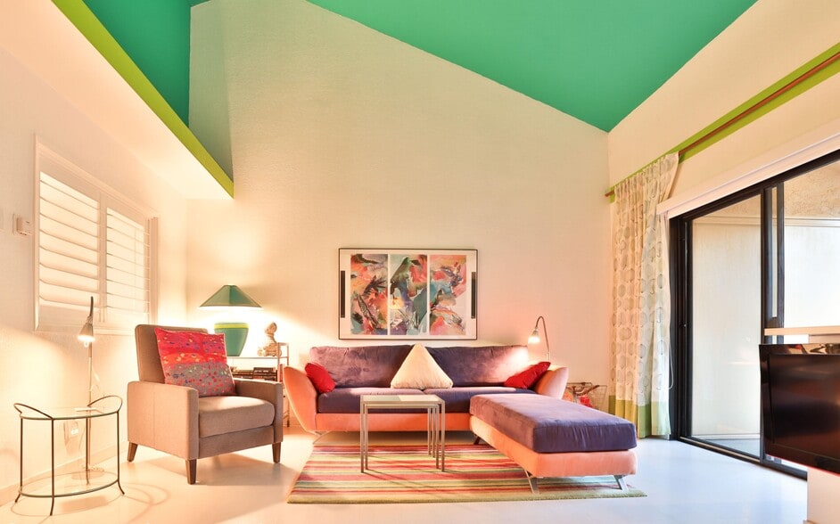 Living Room - 48255 Monroe St