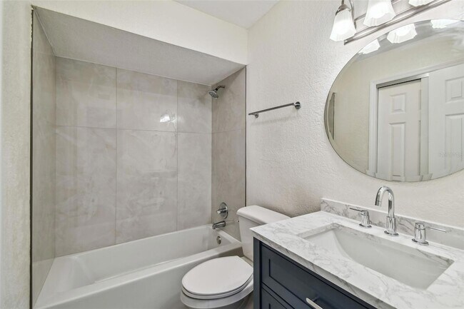 Building Photo - 208 Danube Ave