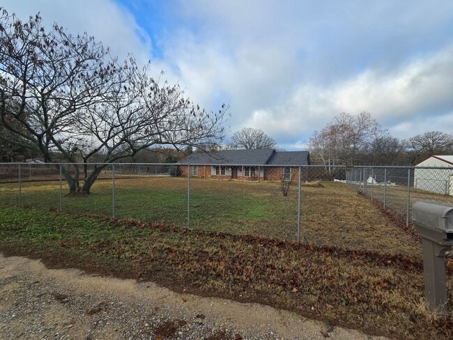 Building Photo - 4 bedroom 2 bath home in Seminole!