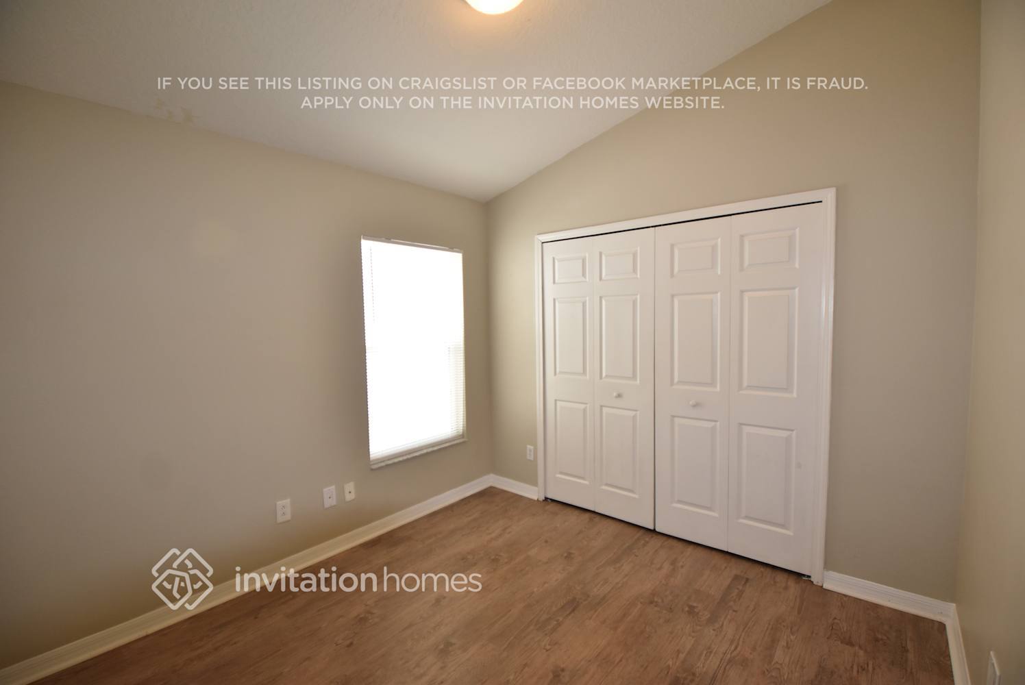 Building Photo - 10353 Lakeside Vista Dr