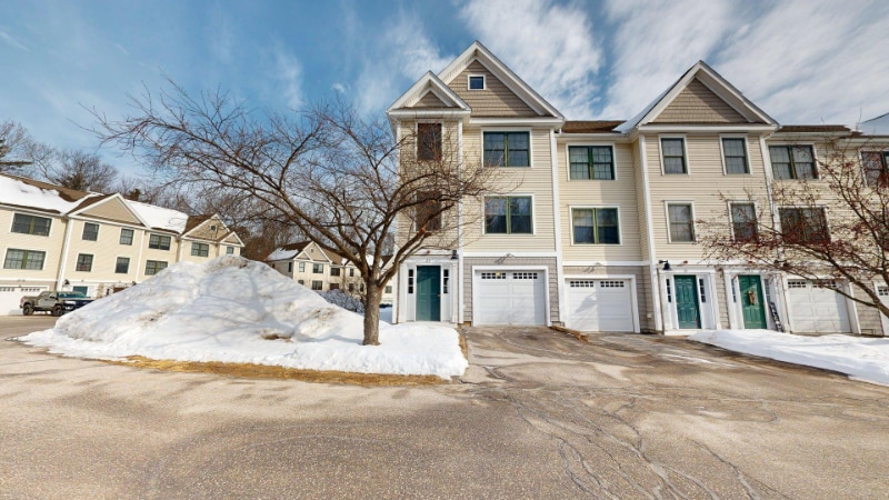 Building Photo - 0 Village Dr