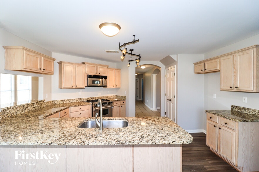 Building Photo - 8181 Short Grass Cove