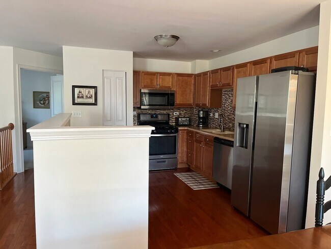 Building Photo - 1290 Derry Ln