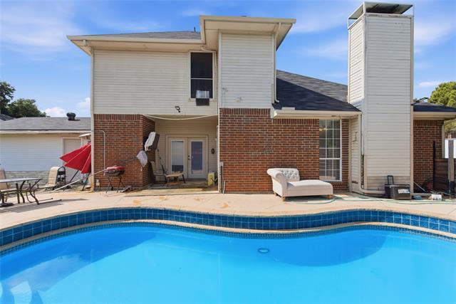 Building Photo - 1701 Creekway Dr
