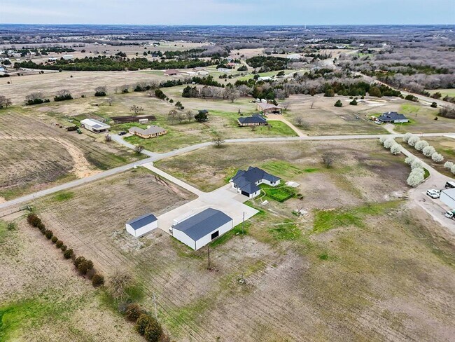 Building Photo - 157 Country Pl Ln