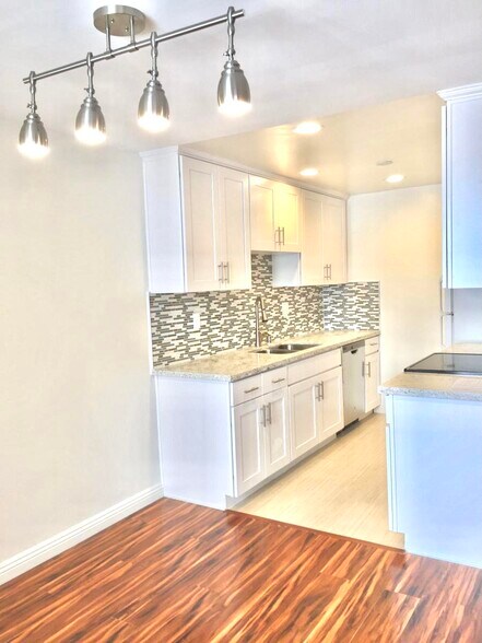 Building Photo - 1130 9th St