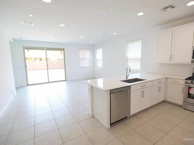 Building Photo - House for Rent in Phoenix