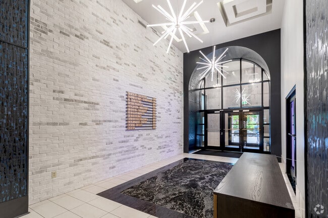 Lobby Photo - Loree Grand at Union Place