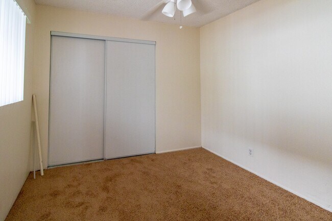 Building Photo - 4641 55th St