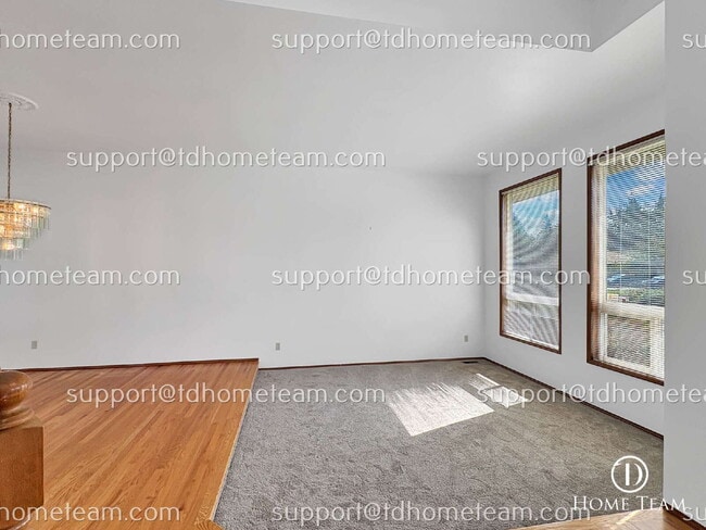 Building Photo - 1447 33rd St SE