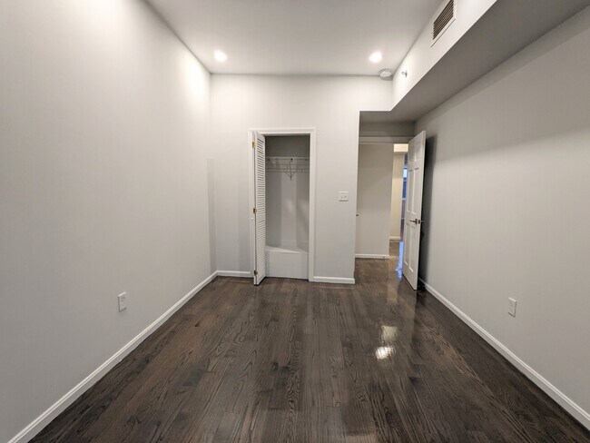 Building Photo - 1414 Beacon St