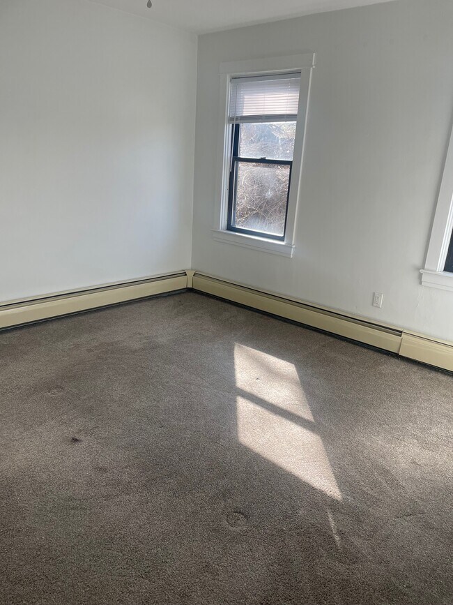 Building Photo - 2809 Neeld Ave