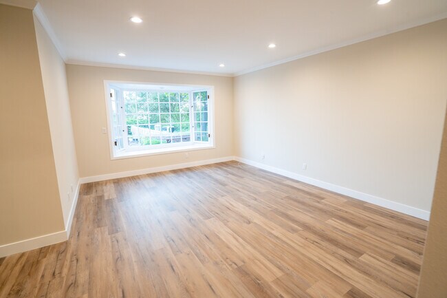 Building Photo - 920 Stewarton Way