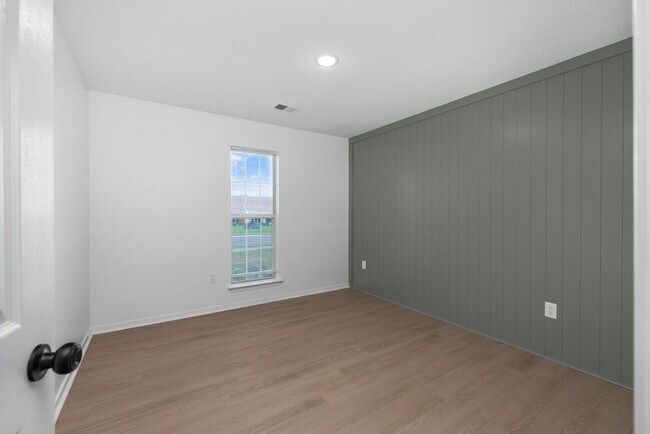 Building Photo - 7124 Brandee Dr