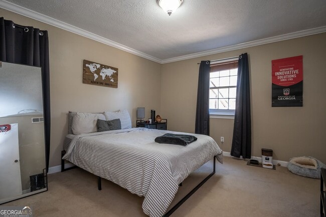 Building Photo - 935 Baxter St