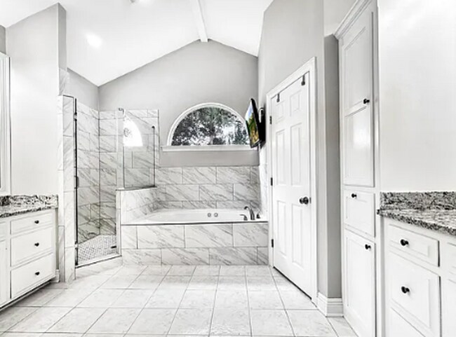 Building Photo - 17745 W Colony Way