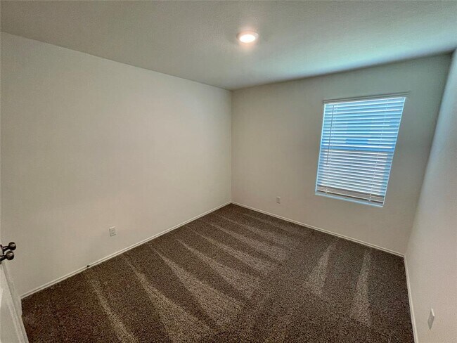 Building Photo - 107 Sophora Dr