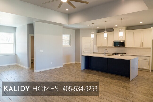 Building Photo - 306 Kirks Holw