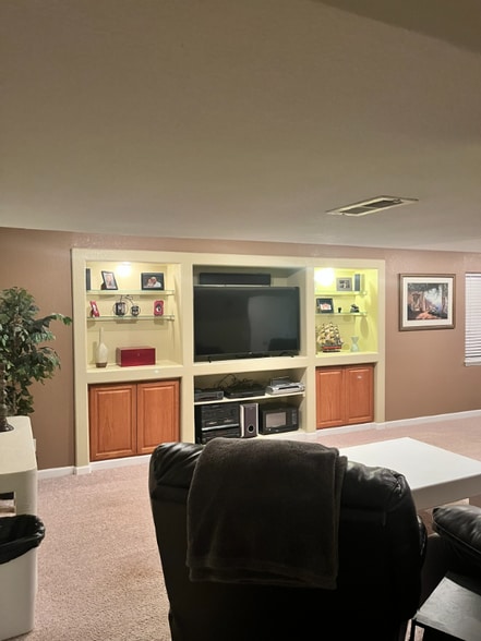 Building Photo - 3165 E 134th Cir