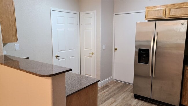 Building Photo - 1 Bedroom in Chateau Nouveau with TWO car tandem attached garage