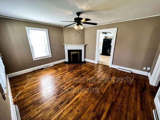 Building Photo - 316 Elmwood Dr